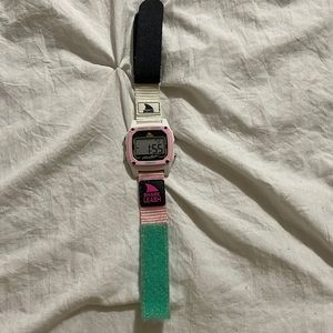 Freestyle shark watch — classic leash